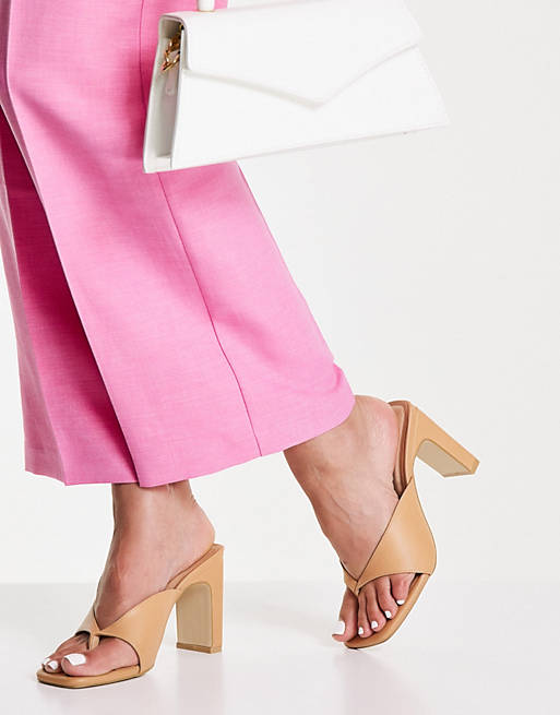 Women Heels/New Look padded strappy sandal in tan 