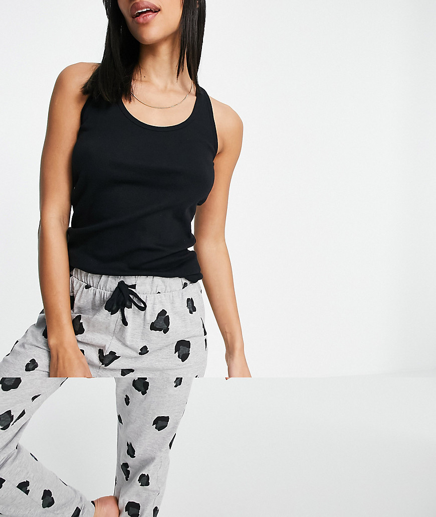 New Look pajama sweatpants set in animal print-Black