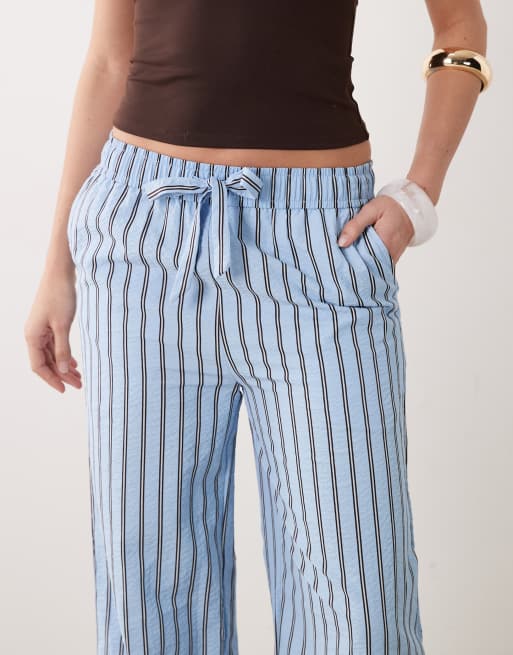 New Look - Pantalon ample en crépon à rayures - Bleu, 3 de 5