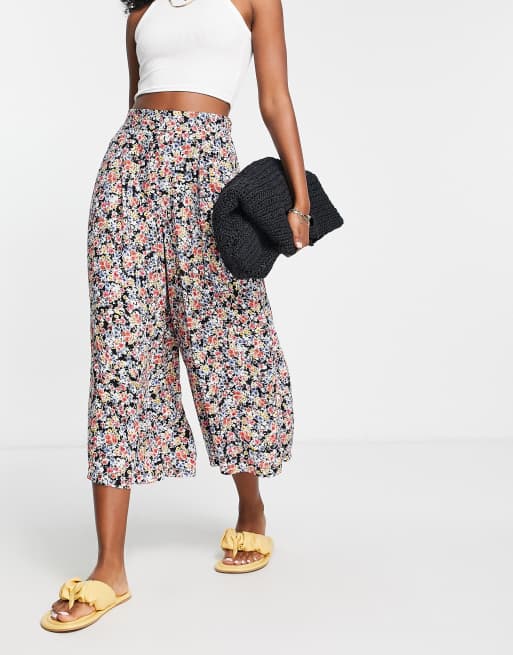 New Look Pantalon large court Noir fleuri ASOS