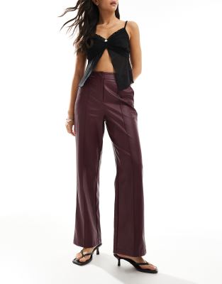 New Look - Pantalon large en PU - Bordeaux foncé - view 1