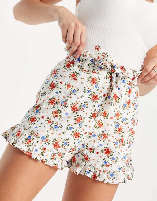 New Look - Pantaloncini allacciati in vita bianchi con stampa a fiori