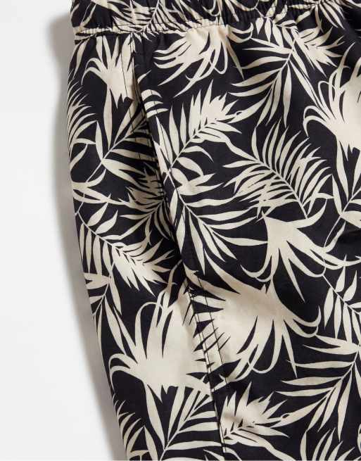 New Look - Pantaloncini da bagno neri con stampa di palme, 9 di 9