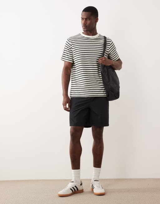 New Look - Pantaloncini parachute neri, 2 di 5