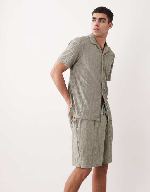 New Look - Pantalones cortos caqui claro texturizados (parte de un conjunto), 3 de 5