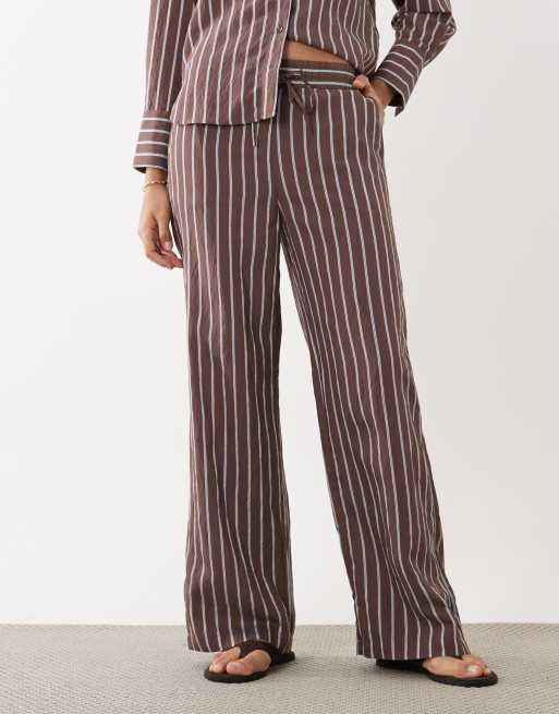New Look - Pantaloni a fondo ampio marroni a righe in coordinato, 3 di 5