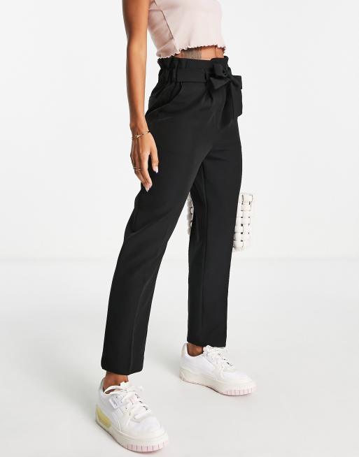 New Look - Pantaloni affusolati a vita alta neri con cintura, 3 di 4