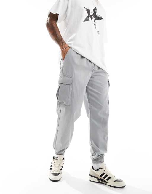 New Look - Pantaloni cargo grigio chiaro con fondo elasticizzato