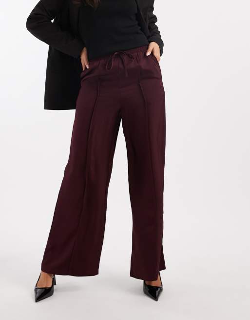New Look - Pantaloni con fondo ampio in raso bordeaux, 3 di 5
