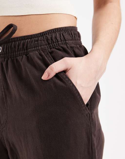 New Look - Pantaloni di jeans a fondo ampio in chambray marrone, 3 di 5