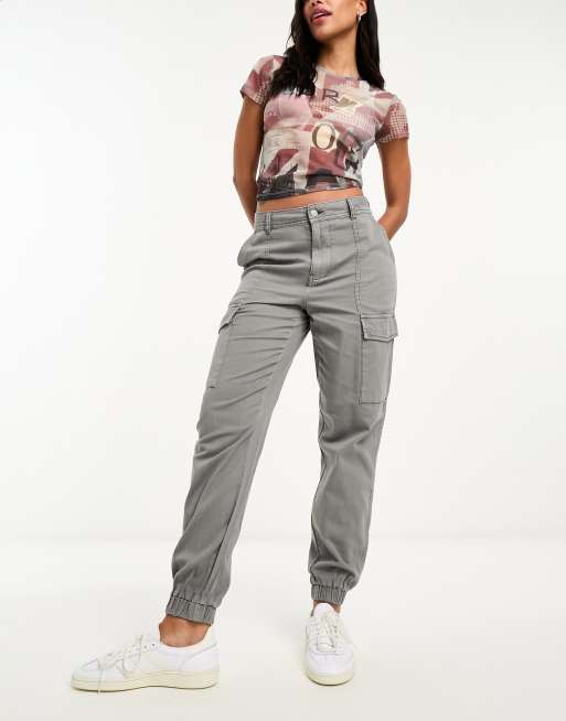 New Look - Pantaloni grigi cargo con fondo elasticizzato
