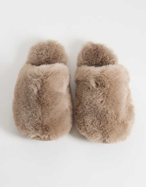 New Look pantoffel van faux-fur in nertsbruin, 2 van 5