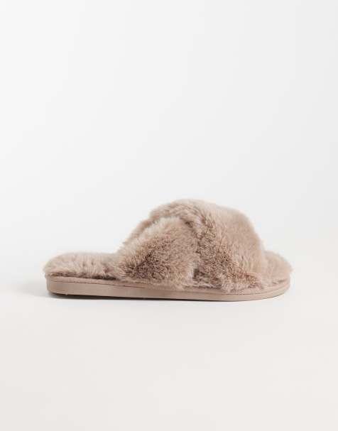 New Look pantuflas cruzadas de piel sintética en marrón visón - view 1