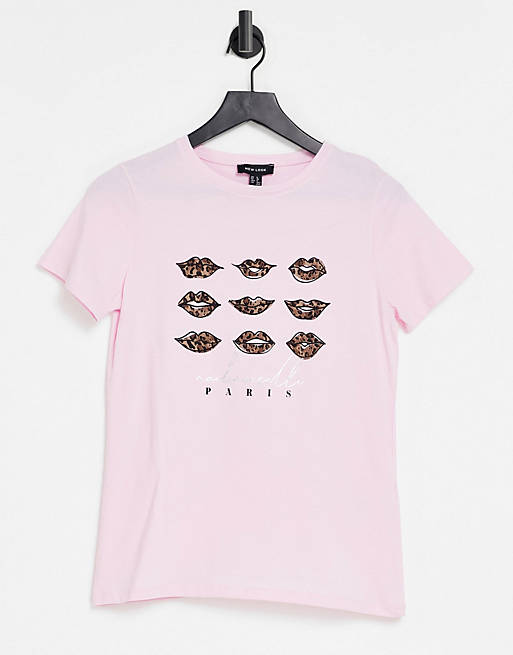 New Look paris lips logo t-shirt in pink