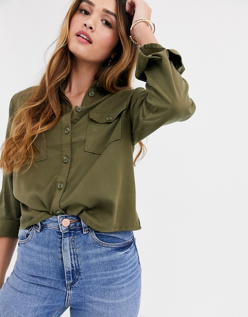 New Look patch pocket shirt in khaki-Green