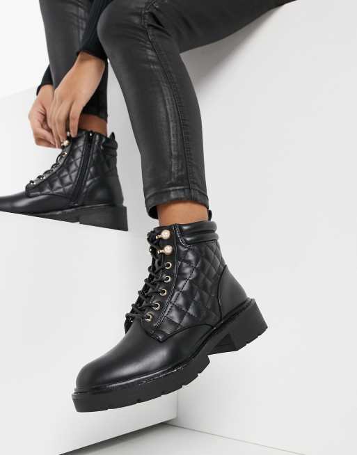 lace up hiker boots black