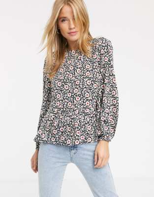 peplum hem top