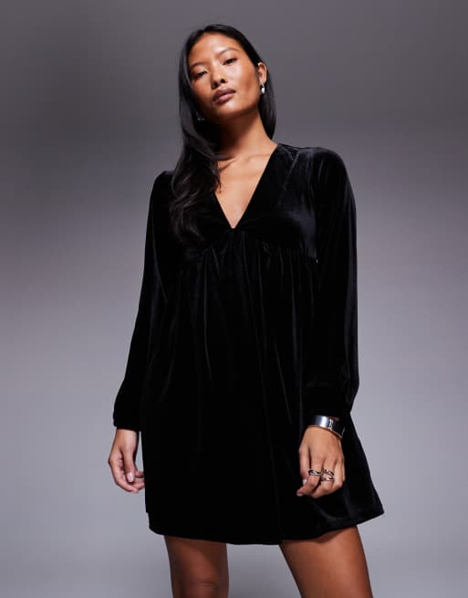 New Look Petite - Aangerimpelde fluwelen mini-jurk in zwart, 2 van 4