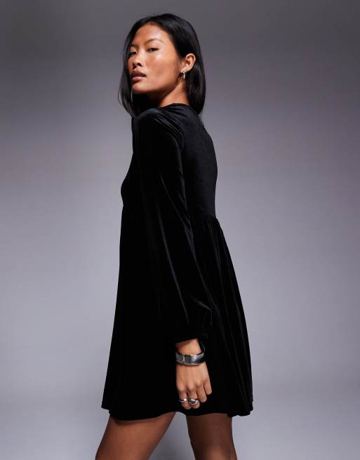 New Look Petite - Aangerimpelde fluwelen mini-jurk in zwart, 4 van 4