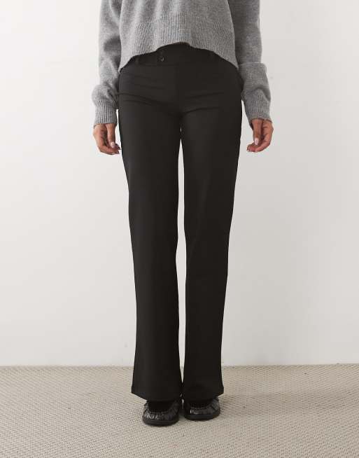 New Look Petite bengaline low rise flare pant in black, 2 of 5