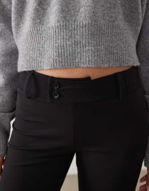 New Look Petite bengaline low rise flare pant in black, 4 of 5