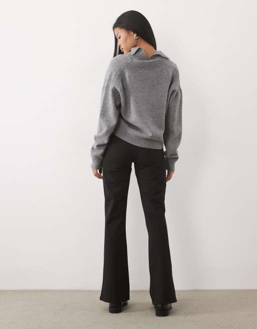 New Look Petite bengaline low rise flare trouser in black, 5 of 5