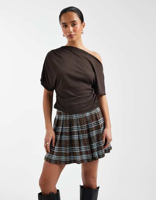 New Look Petite - Brun plisseret mininederdel med tern, 4 af 5
