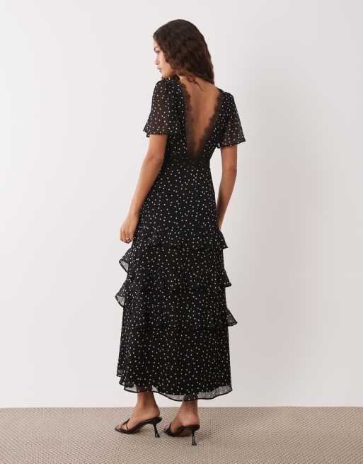 New Look Petite chiffon tiered polka dot maxi dress in black, 4 of 4