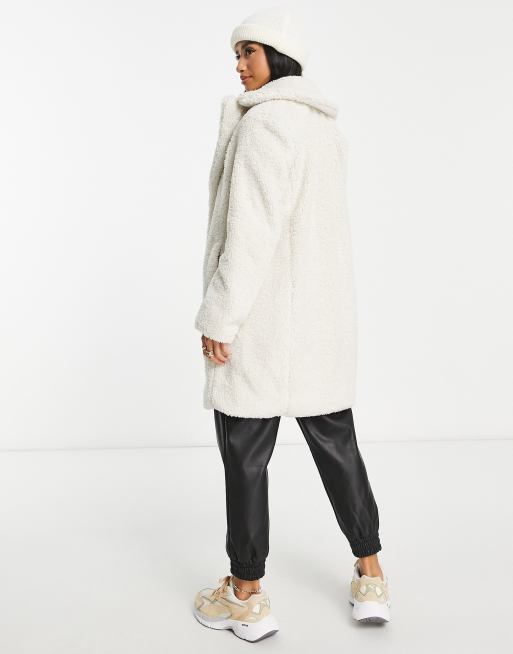 New Look Petite - Cremefarvet teddyfrakke i imiteret lammeskind, 4 af 4