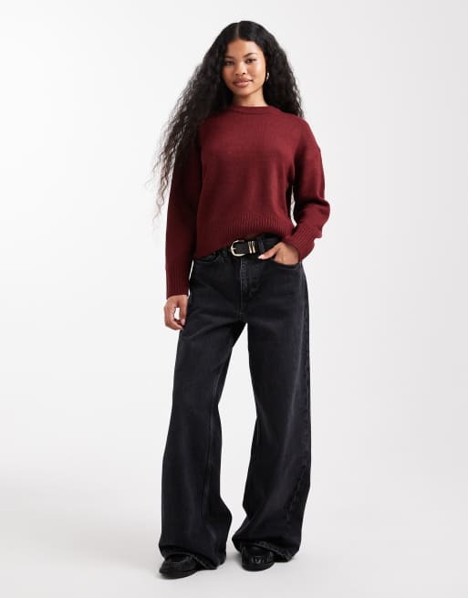 New Look Petite crew neck jumper in burgundy, 3 of 4