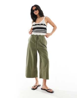 New Look Petite - Cropped-Hose in Khaki aus Leinen-Grün