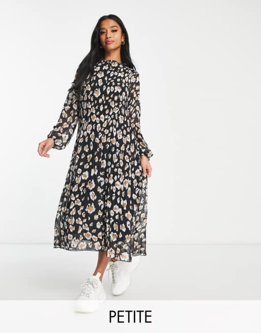 New Look Petite – Czarna sukienka midi z wzorzystego szyfonu