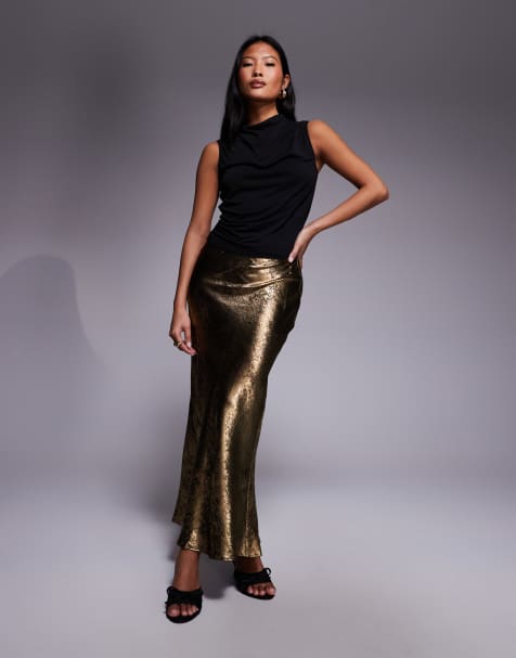 New Look Petite foil metallic satin midi skirt in gold - view 1