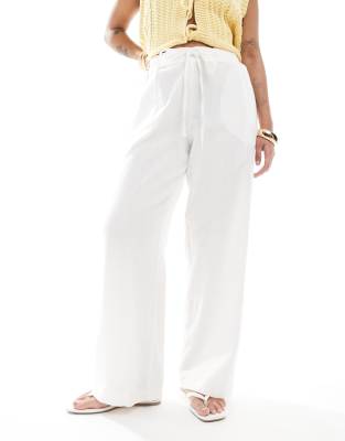 New Look Petite - Hose aus Leinen in Weiß mit weitem Bein