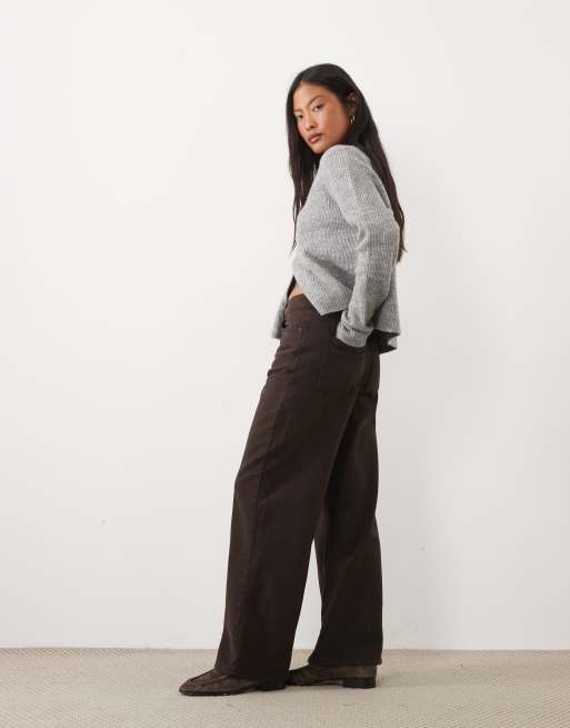 New Look Petite jeans a gamba larga Adalae marrone scuro, 3 di 5