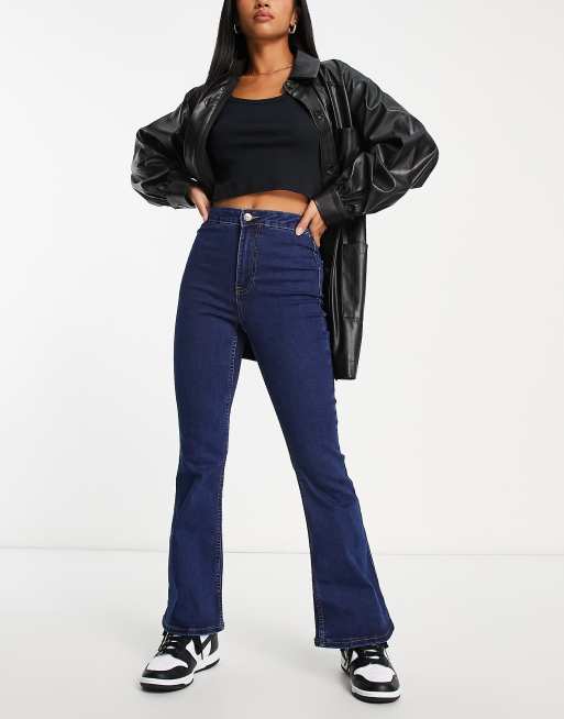  New Look Petite – Jeansy dzwony w kolorze indygo, 4 z 4