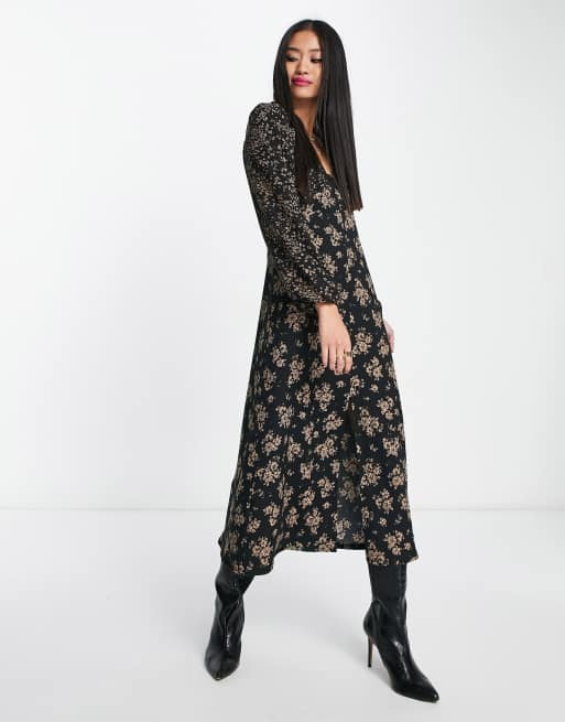 New Look Petite – Langärmliges Midikleid in Schwarz mit Seitenschlitz und Blümchenmuster, 4 von 4
