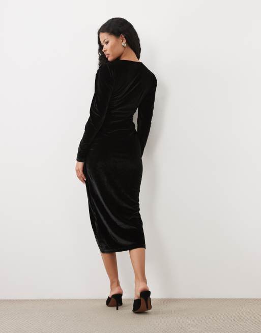 New Look Petite long sleeve velvet drape mini dress in black, 4 of 4