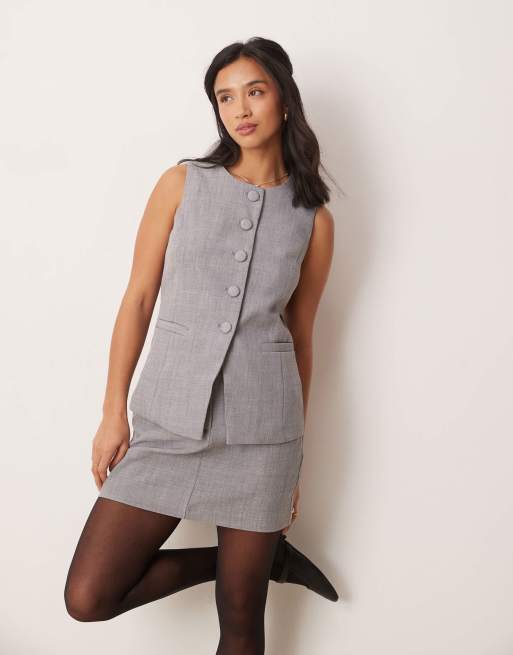 New Look Petite longline tailored waistcoat in grey (part of a set)