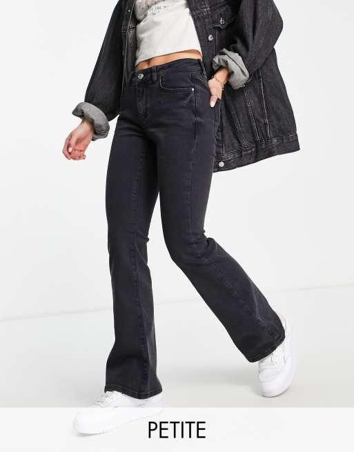 New Look Petite low rise flare jeans in black
