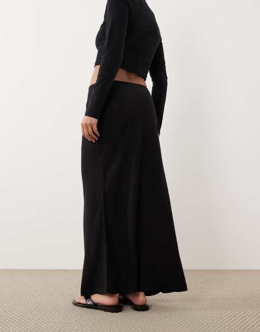 New Look Petite – Midirock aus Leinenmix in Schwarz mit Schrägschnitt, 4 von 5