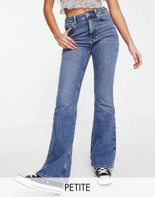 New Look Petite Midrise Flare Jeans In Mid Blue | ModeSens