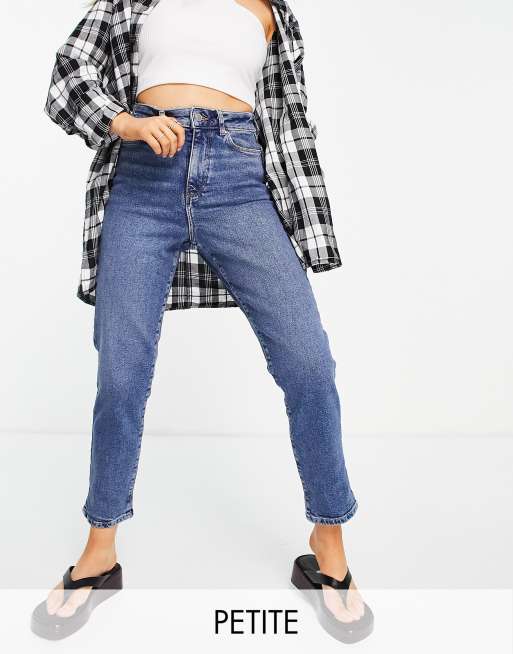 New Look Petite - Mom jeans in medium blauw