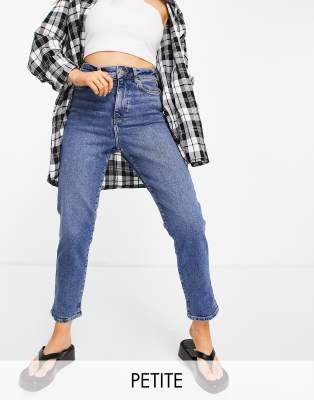 Look Petite mom jeans in mid blue | ASOS