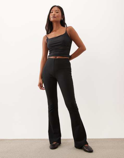 New Look Petite pantaloni a zampa a coste neri - view 1
