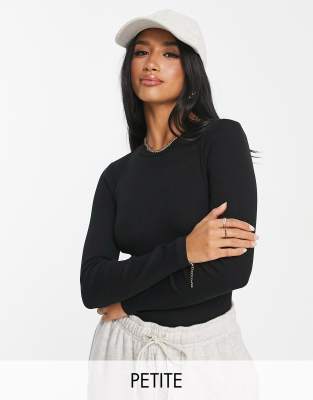 NEW LOOK PETITE RIBBED CREW NECK BODYSUIT IN BLACK