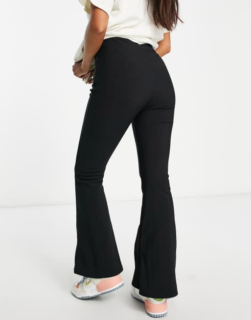 New Look Petite ribbed flare in black, 2 of 4