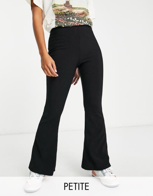 New Look Petite ribbed flare leggings in black