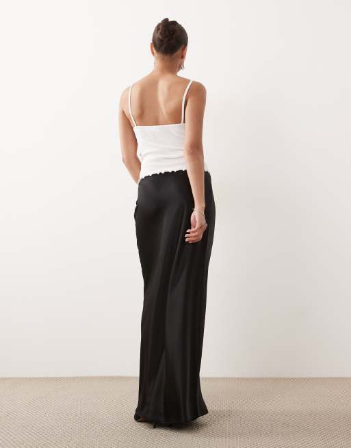 New Look Petite satijnen biais maxi rok in zwart, 5 van 5