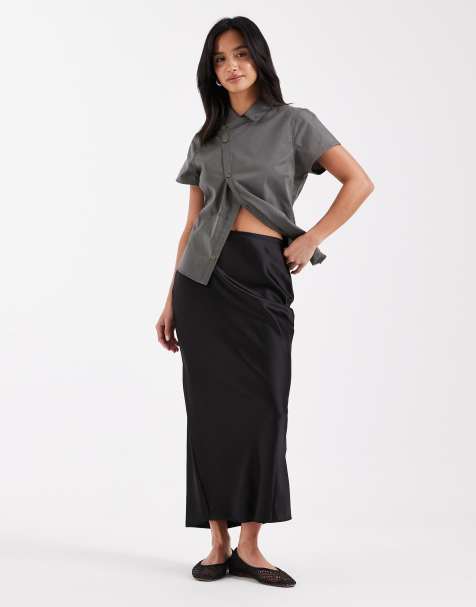 New Look Petite satin bias midi skirt in black - view 1